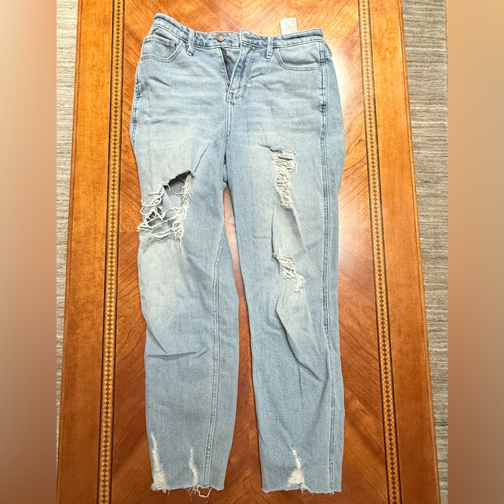 Hollister Blue Boyfriend Jeans Light Wash Distressed